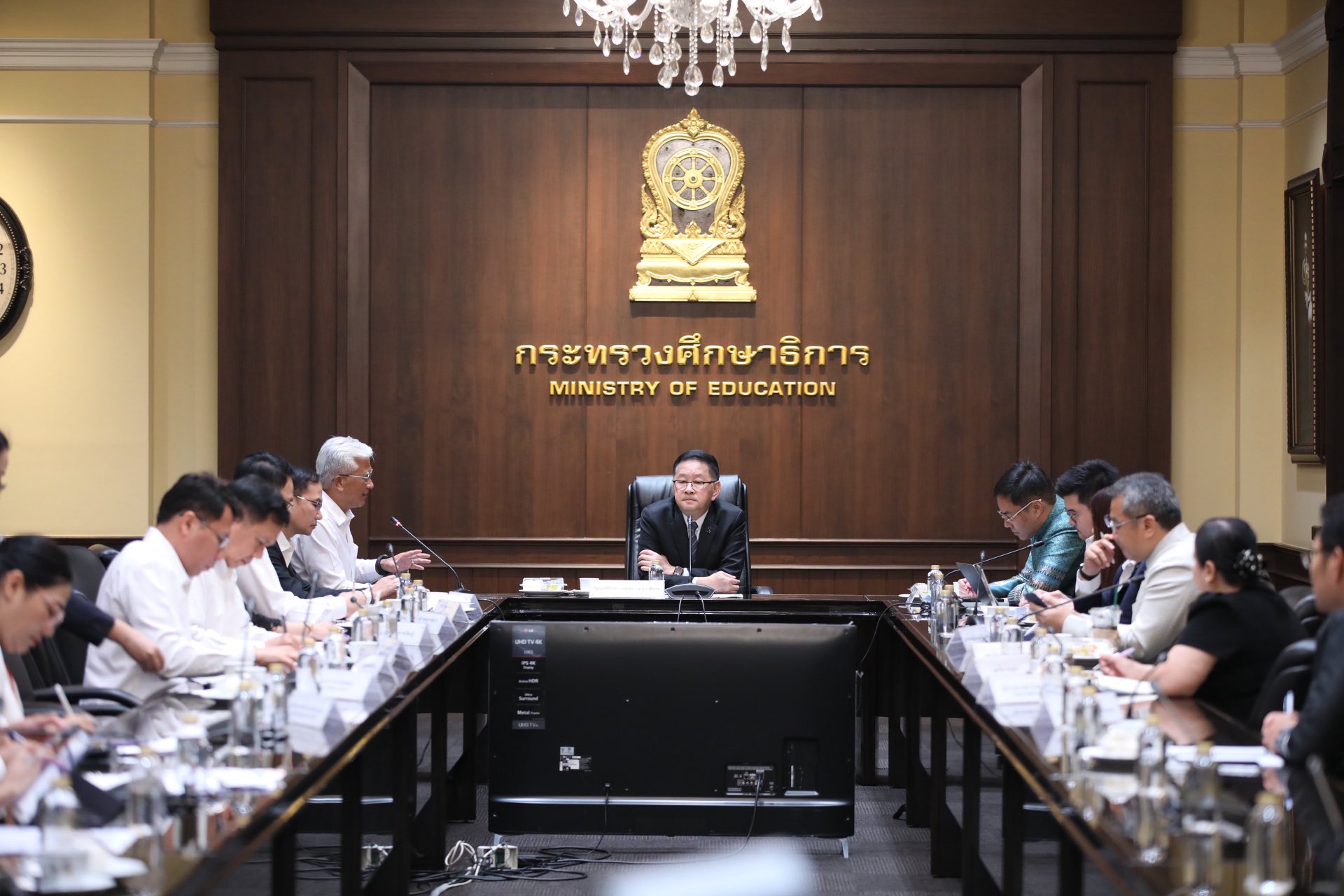 รมว.ศธ. ประชุมผู้บริหารกระทรวงศึกษาธิการ